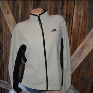 The north face fleece jacket.❤️